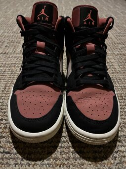 Nike Air Jordan 1 Mid - 2
