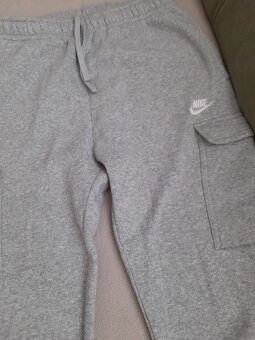 Tepláky šedé zn.Nike - 2