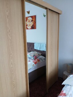 Prodám šatní skříň - 2