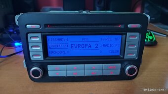 🎶 Autorádio Volkswagen RCD 300 – plně funkčnà + kód ✅ - 2
