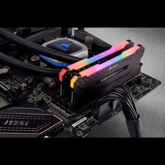 Paměti Corsair Vengeance RGB, 32 GB 2 x 16 GB DDR4 3200 Mhz - 2