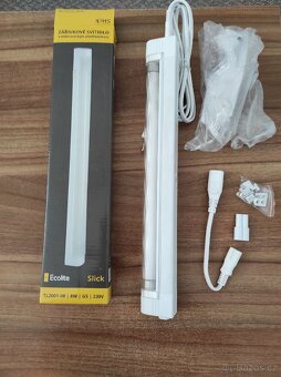 Světlo pod linku Slick TL2001, 8W, s kabelem (nové) - 2