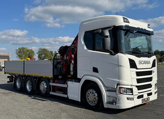 Scania R540 8x2/4 - valník s hydraulickou rukou FASSI - 2