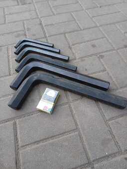 Sada imbus klíčů. - 2