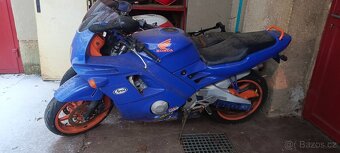 Honda CBR 600f - 2