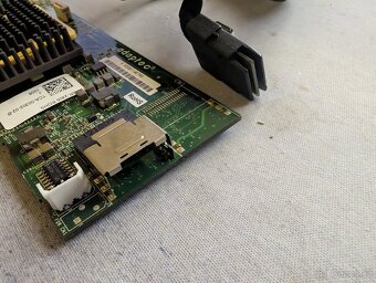 RAID řadič Adaptec Series 2 (ASR-2405) + kabel SFF-8087 - 2