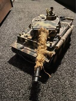 model RC tank 1:16 Tiger - 2