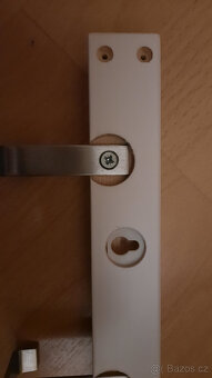 IKEA TJUSIG nástěnný/dveřní věšák, bílý 60cm - 2