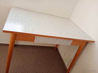 Prodam jidelni stul se zidlemi - 2