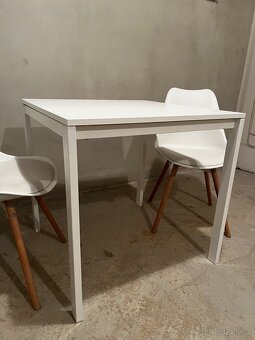 Jídelní set: Stůl IKEA VIHALS + 2 židle KASTRUP (JYSK) - 2