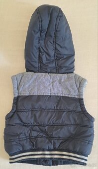 Modrá zateplená chlapecká vesta - 2