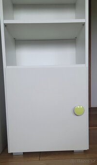 Dřevěná knihovna Kika - 2