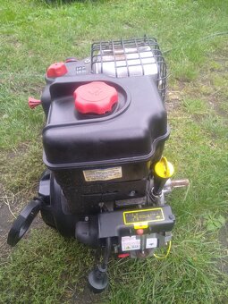 Motor Brigss Stratton - 2