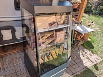 Chladicí vitrína. - 2