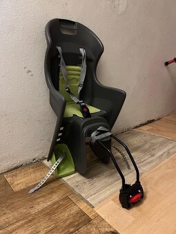 Sedačka na kolo Author - 2