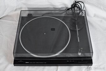 Gramofon YAMAHA - 2
