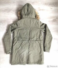ZIMNÍ BUNDA vel. 158-164 - 2