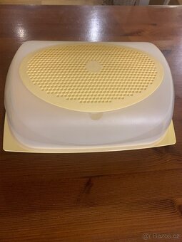 Tuperware box na sýry - 2