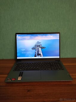 Lenovo IdeaPad 3 15 | Ryzen 5 • 20GB • 256GB SSD - 2