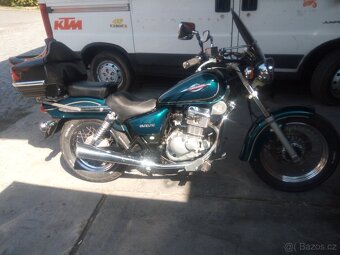 Suzuki GZ 125 - 2