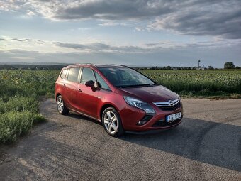 Opel Zafira Tourer - 2