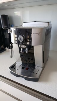 DeLonghi Magnifica S - 2