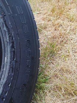 Letní pneu Nexen 235/65/16c - 2