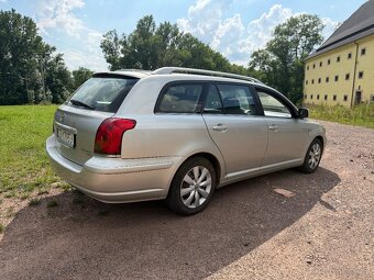 Toyota avensis 2.0D 83kw - 2