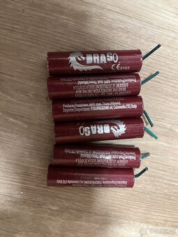 Pyrotechnika petardy - 2