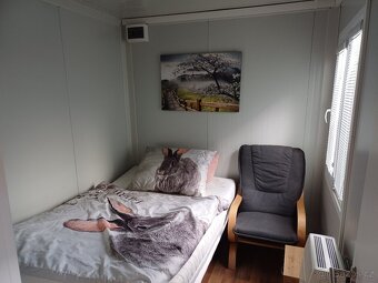 Pozemek 300m² s domkem a obytným kontejnerem – Soběchleby - 2