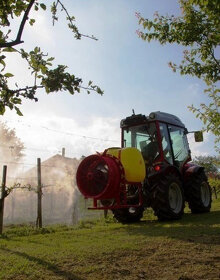 Nesený rosič AGP 220 litrů za traktor, malotraktor - 2