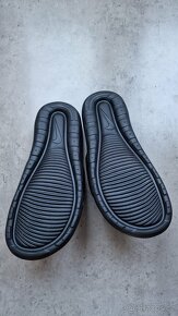 pánské pantofle Nike Victori One vel. 44 - 2