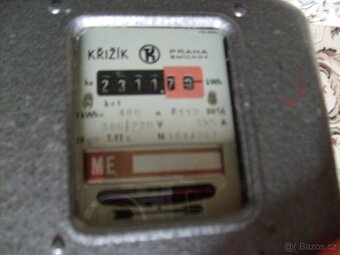 Retro funkční elektroměr Křžík, Praha Smíchov. - 2