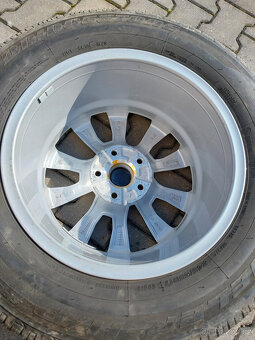 Bridgestone Dueller 245/65 R17 111H - 2