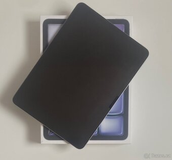 iPad Air 11" M2 128GB WiFi Vesmírně šedý - TOP stav, +obal - 2