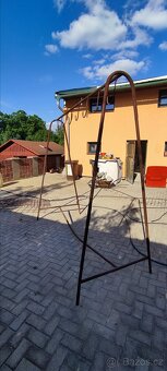 Železný stojan na kola - 2
