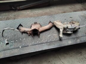 Lada Niva 1.7i výfukové a sací svody - 2
