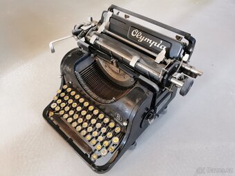 Psací stroj OLYMPIA - 2