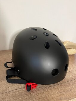 NOVÁ Helma na cyklo, in-line, koloběžka, skatebord - 2