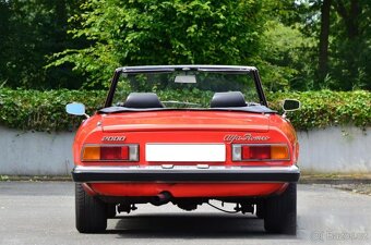 Alfa Romeo 2000 Spider Veloce (1981) - 2