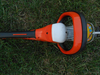 Plotové nůžky plotostřih Stihl - 2