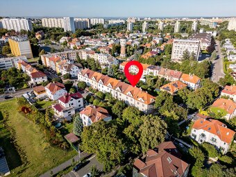 Prostorný byt 2+1, 80 m2 se zahradou v klidné lokalitě u met - 2