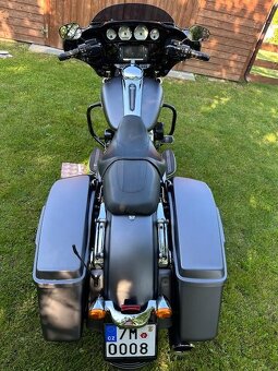 Harley - Davidson Street Glide Special - 2