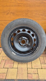 Originál VW 16" kola se zimními pneu Continental - 2