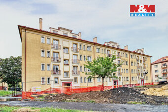Prodej bytu 2+1, 77 m², Ostrov, ul. Komenského - 2