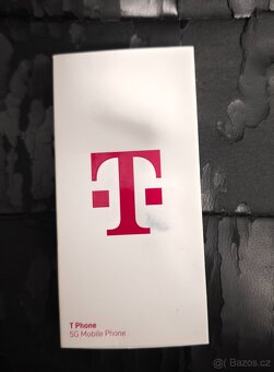 Mobilní telefon T-Phone 5G 2023 - 4/128GB jako nový - 2
