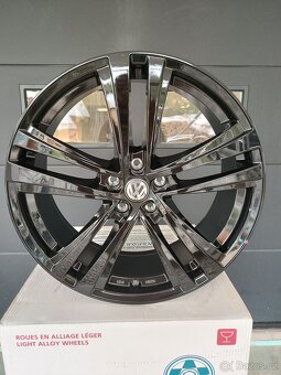 5x112 R20 Seat Volkswagen Škoda - 2