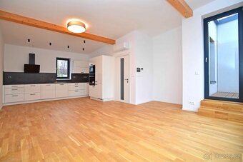 Pronájem rodinného domu 190 m, pozemek 285 m, Praha 5-Košíře - 2