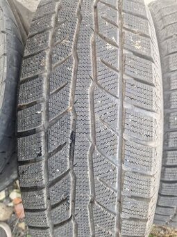 Pneu. zimní 225/75/15 Goodride - 2