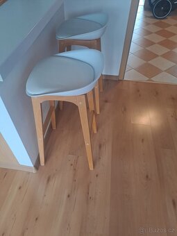 Barová židle buk masiv - 2